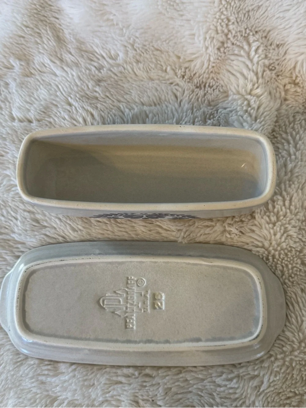 Pfaltzgraff Stoneware Yorktowne Covered Butter Dish USA